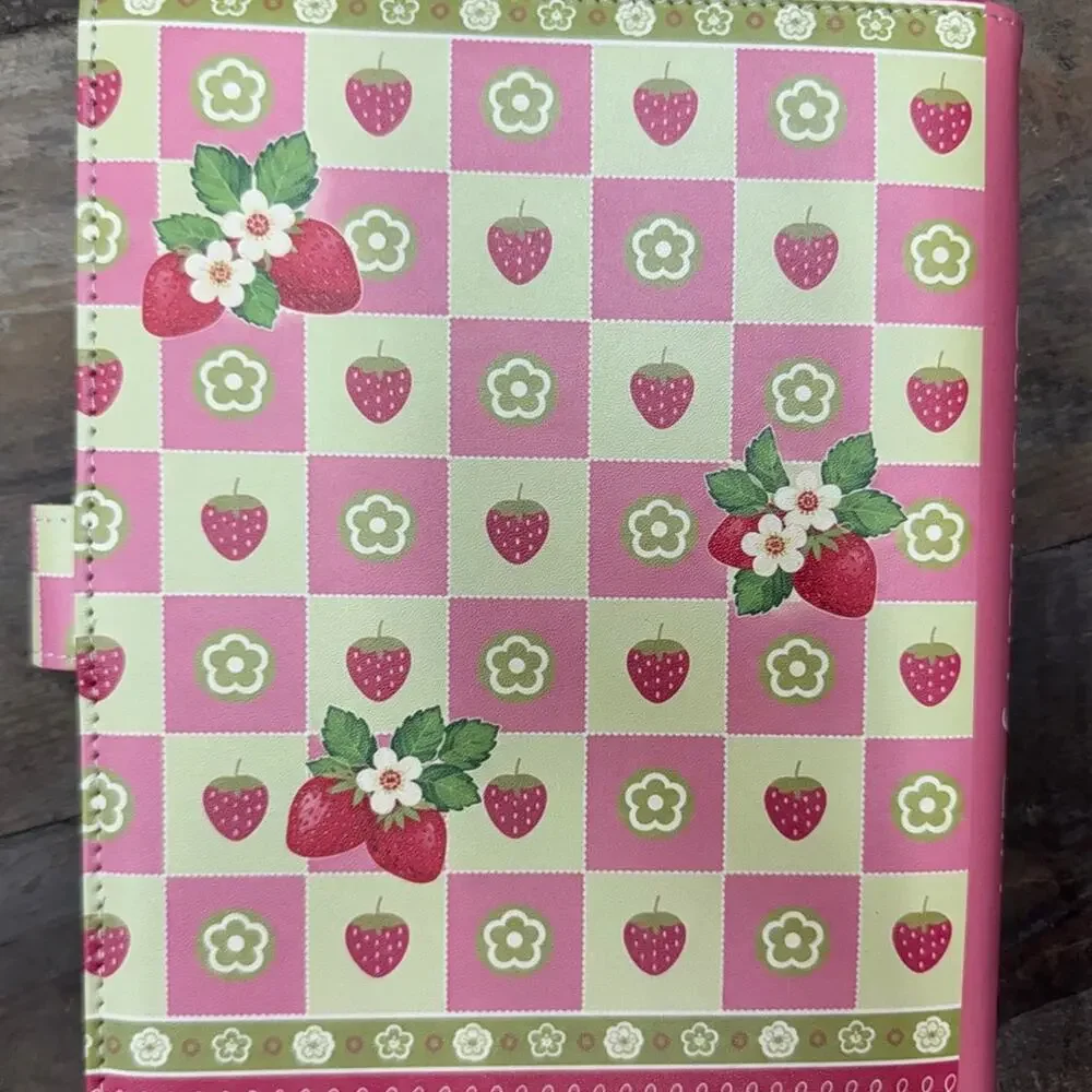 Strawberry Shortcake ring binder